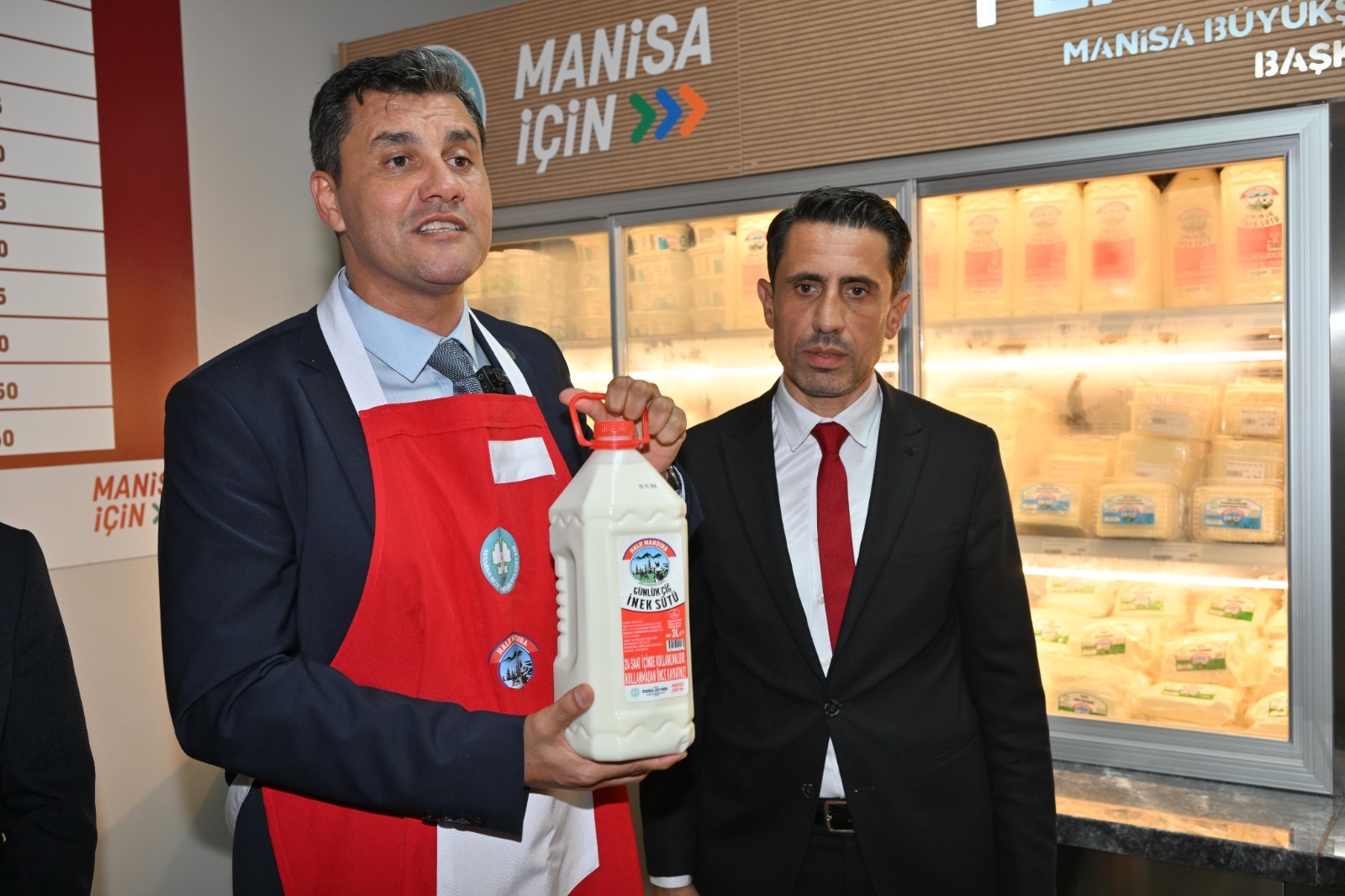 Manisalılar, kaliteli ve hijyenik süt ürünlerine ‘Halk Mandıra’ mağazalarında uygun fiyatlarla ulaşabilecek.