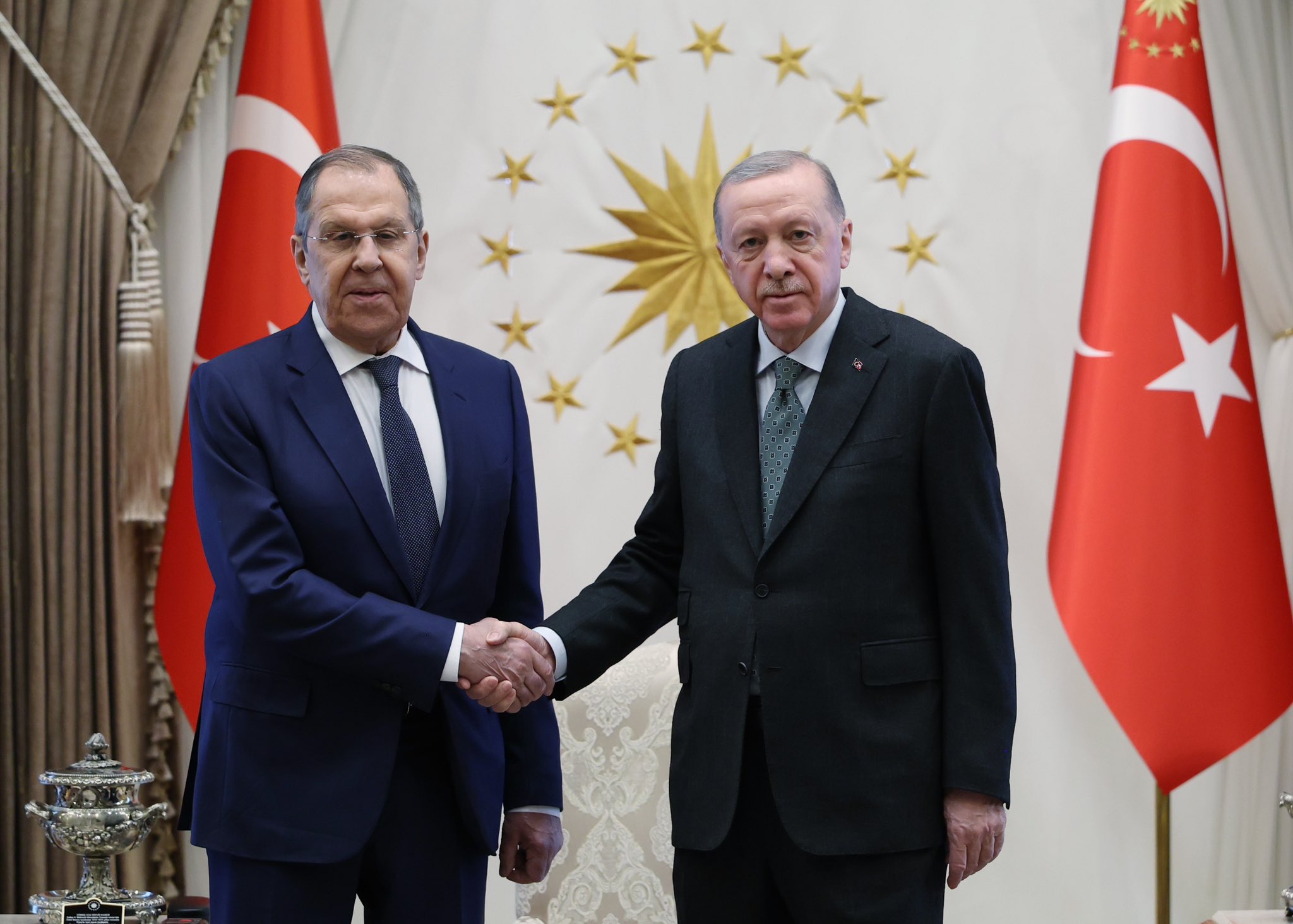 Rusya-Türkiye Diplomasisi: Lavrov, Cumhurbaşkanı Erdoğan ile Görüştü