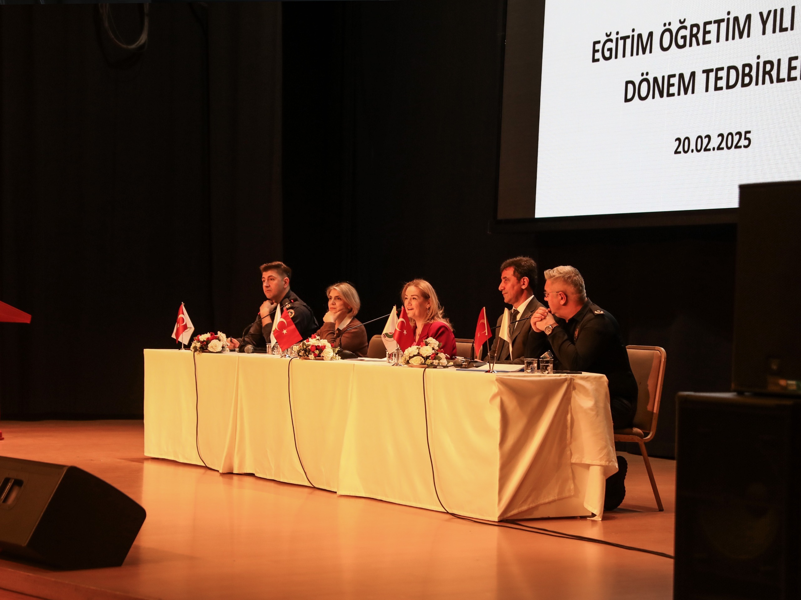 Etimesgut Kaymakamlığı Eğitim ve Güvenlik Projesi İlçe Yürütme Kurulu Toplantısı Düzenlendi