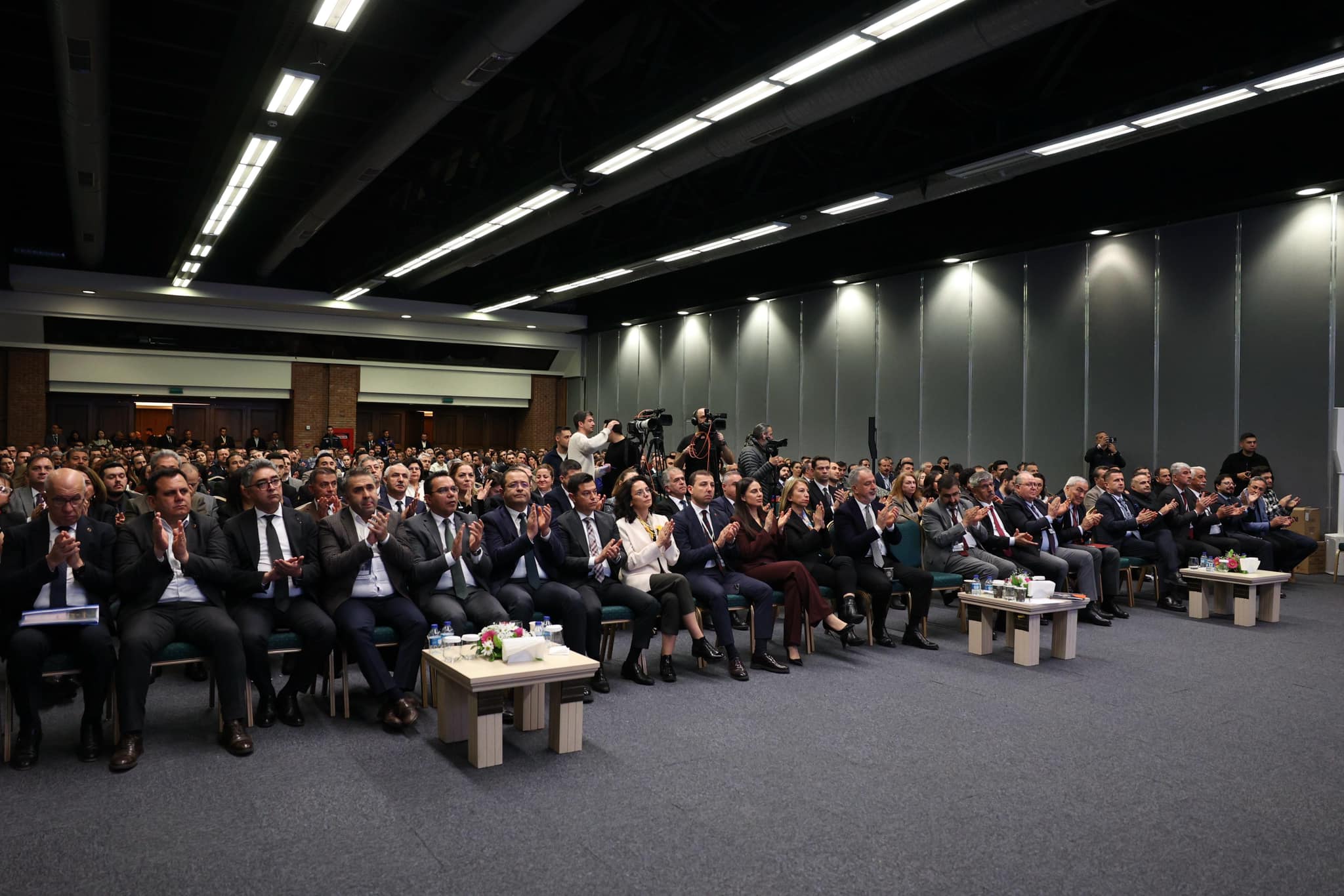 Kıyı Ege’de Deprem Gerçeği ve Afet Yönetimi Çalıştayı Tamamlandı:  Çözüm Önerileri ve Yol Haritası Belirlendi