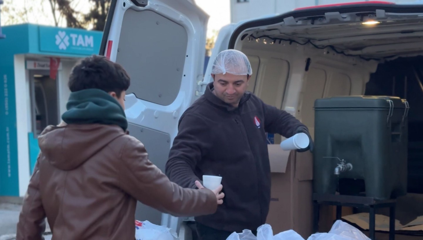 Sincan’da Kış Sabahlarının Vazgeçilmezi: Sıcak Çorba İkramı