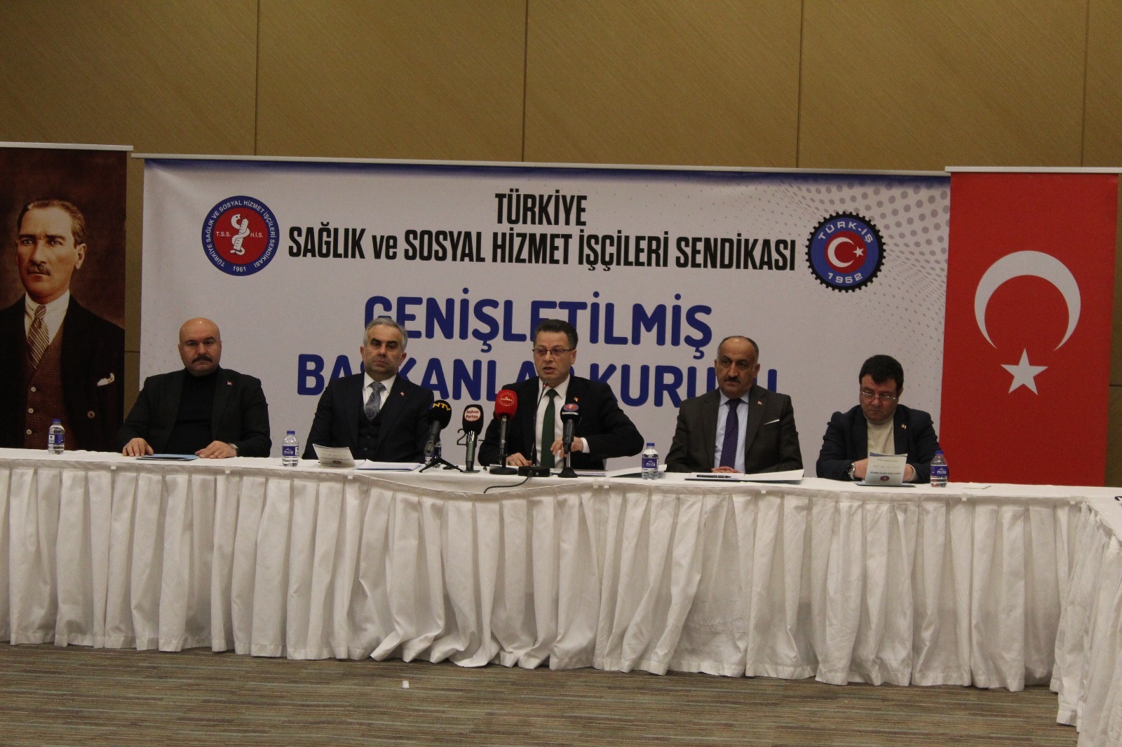 Türkiye Sağlık İşçileri Sendikası Genel Başkanı Hakan Toy: 'Sendikal mücadeleyi baltalamak işçiye ihanettir'