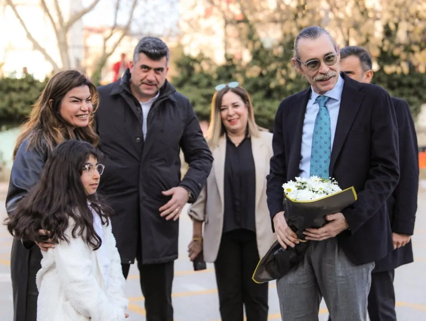 ETİMESGUT BELEDİYESİNDEN OKULLARA YENİLİK: ÇOCUKLARA RENKLİ SÜRPRİZ