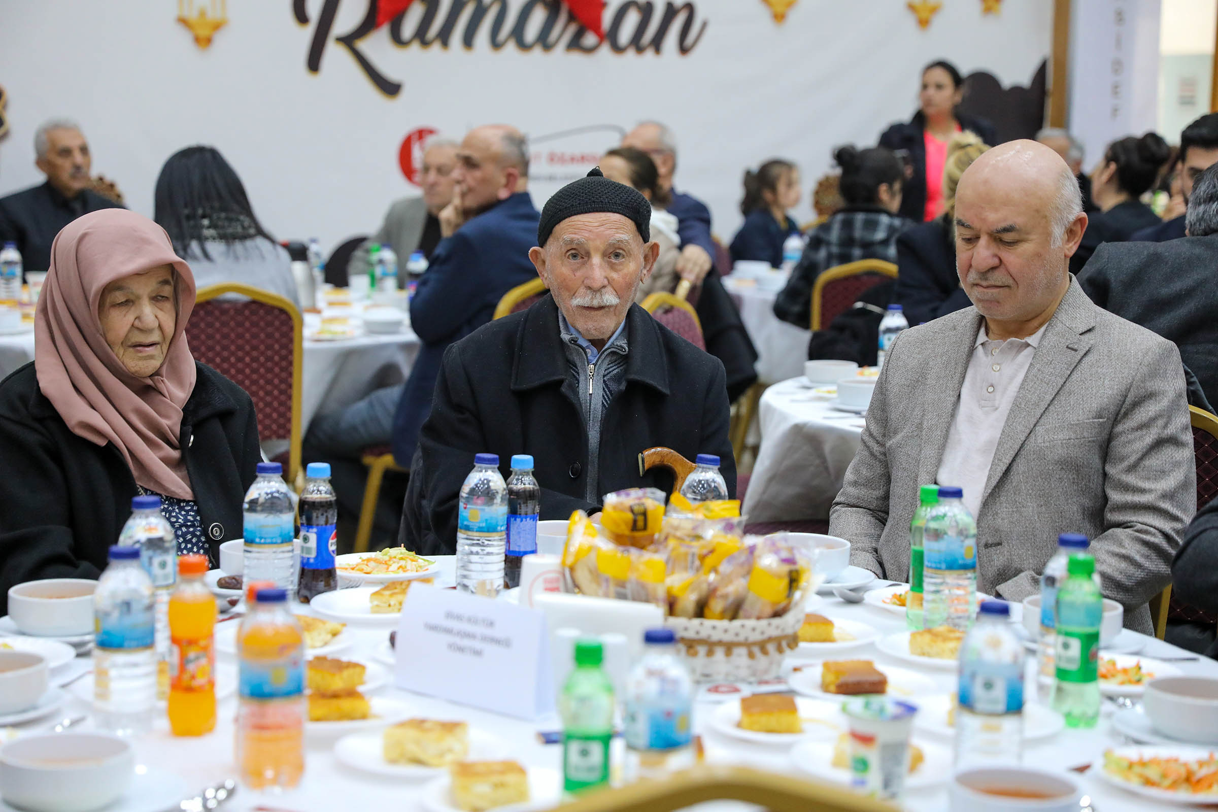 Başkan Özarslan Hemşehrileriyle İftarda Bir Araya Geldi